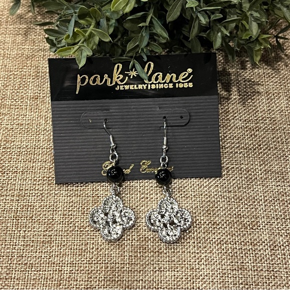 Park Lane Fortune Pierced Earrings, Silver & Black, NEW - Picture 1 of 3